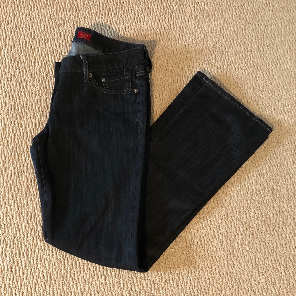 Women’s EXPRESS jeans